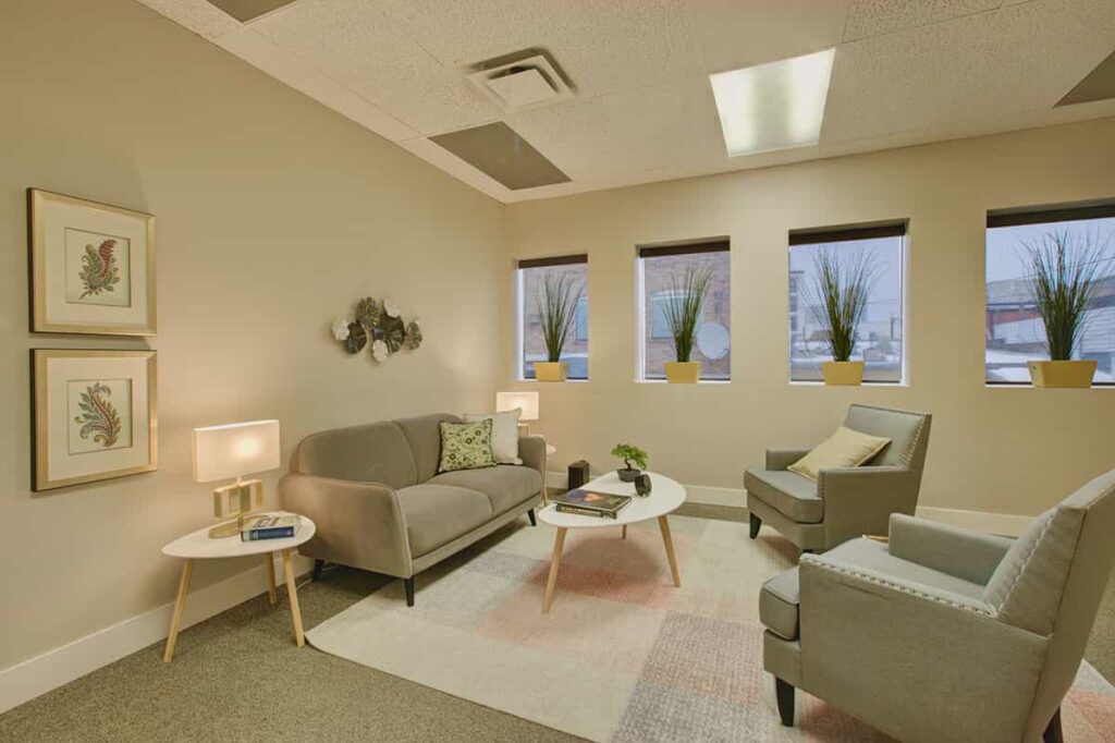 Kelowna counselling office-32
